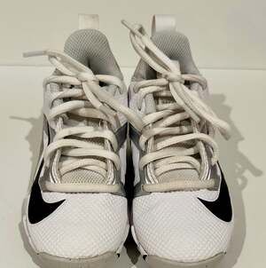Used Nike ALPHA FASTFLEX BB/SB Cleats White. Size 10c